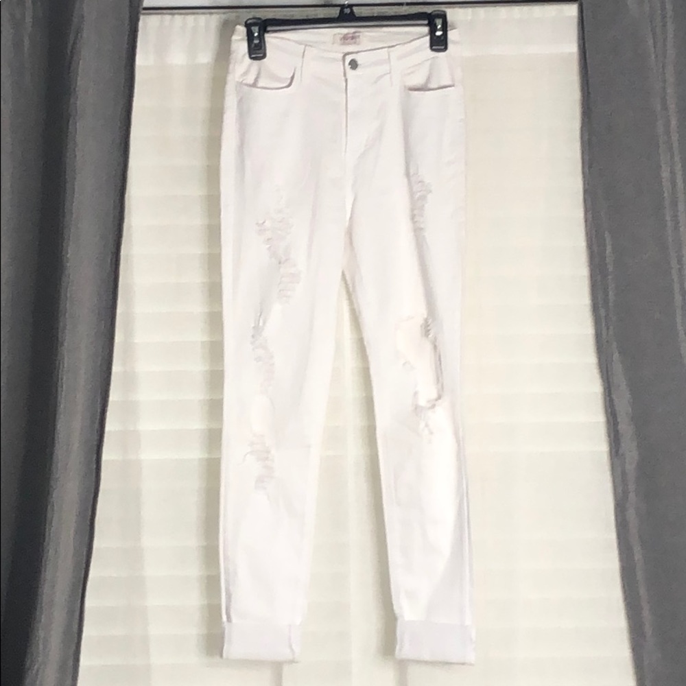 Ripped Skinny Jeans
